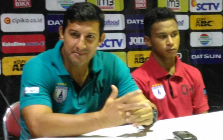 Alasan Pelatih Persipura Jadikan Bio Paulin Sebagai Striker