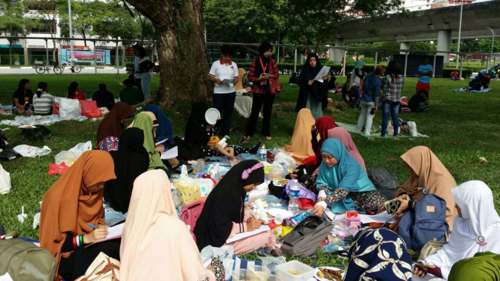 Tenaga Kerja Sukarela Bantu KBRI Singapura Tingkatkan Perlindungan TKI