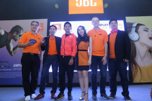 Harman Rilis Dua Seri Headphone JBL Baru di Indonesia