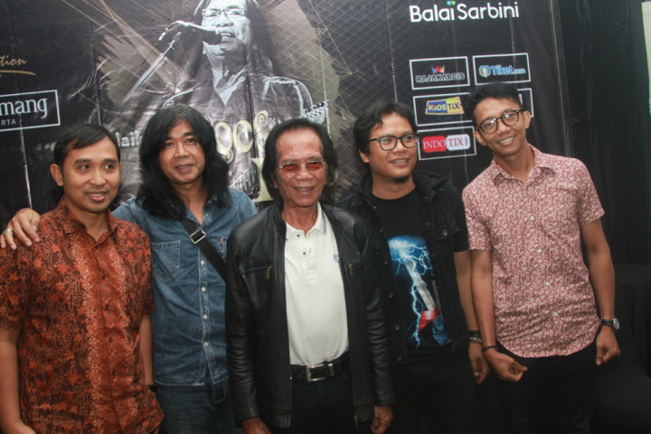 Panggung Pertama Yon Koeswoyo Setelah Sakit