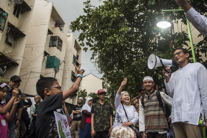Sandi Tawarkan Solusi Revitalisasi Metro Mini