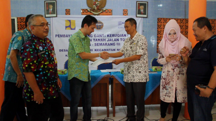 Warga Kendal Akhirnya Terima Pembayaran Lahan Tol