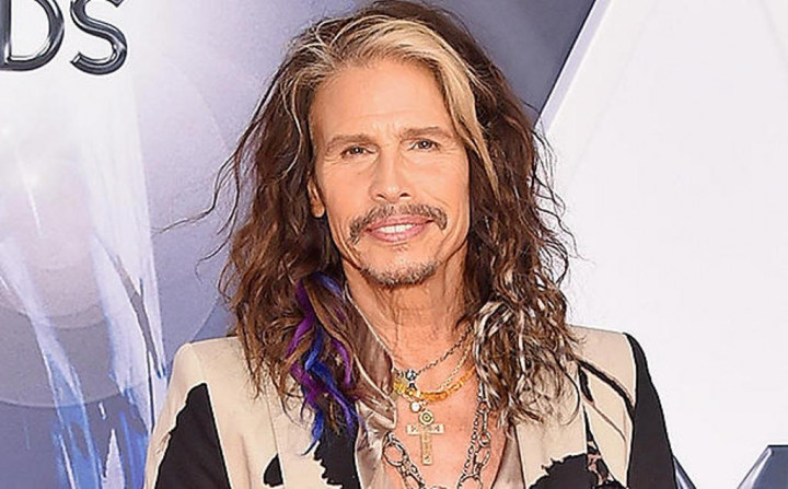 Steven Tyler Dianugerahi Penghargaan Kemanusiaan
