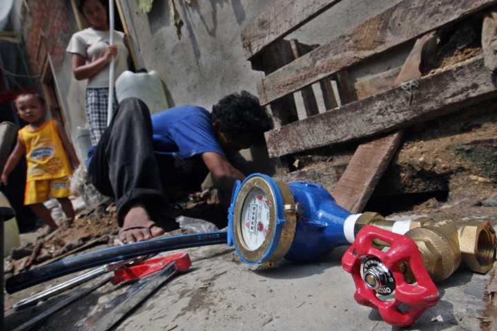 PDAM Bangkalan Jemput Bola Tagih Tunggakan Pelanggan