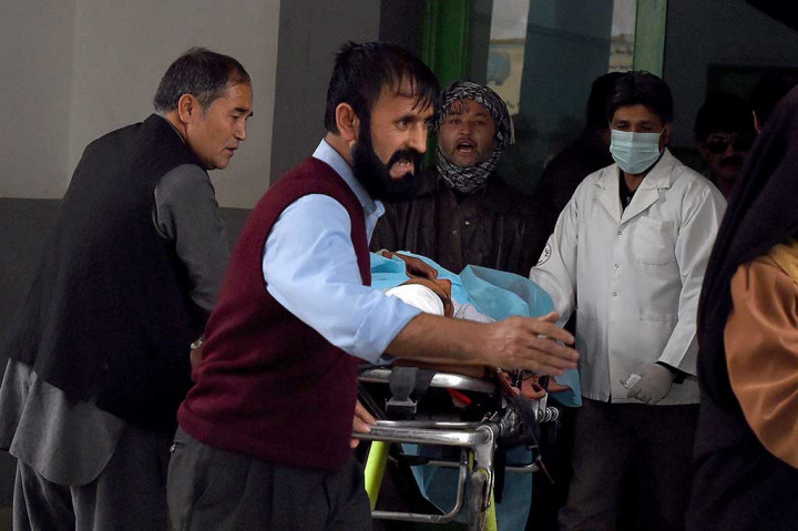 Bom Guncang Masjid di Afghanistan, 27 Tewas