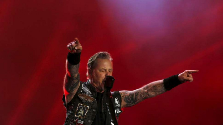 Vokalis Metallica Akui Menggemari Adele