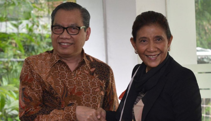 Menteri Susi Terima Gelar Doktoral dari BNSP