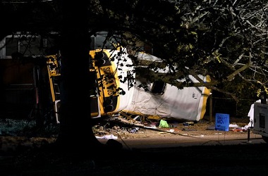 Bus Sekolah Tabrak Pohon, Sejumlah Siswa SD Tewas