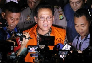 Pengusaha Bermasalah Hukum, Irman Kerap Jual Nama