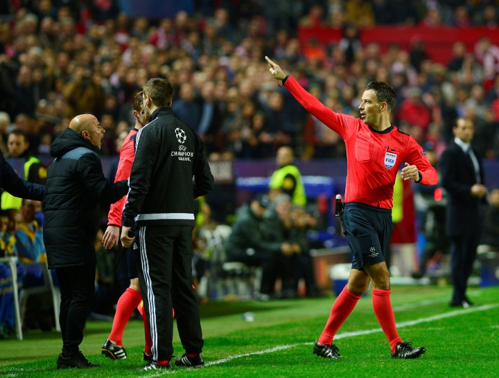 Wasit Clattenburg Tenggelamkan Sevilla