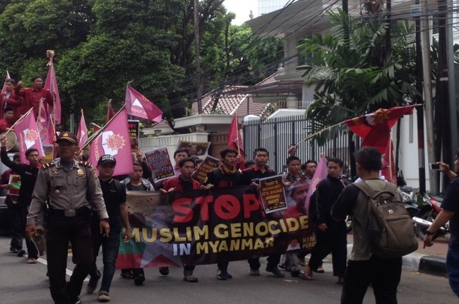 Students Stage Protest Outside Myanmar Embassy