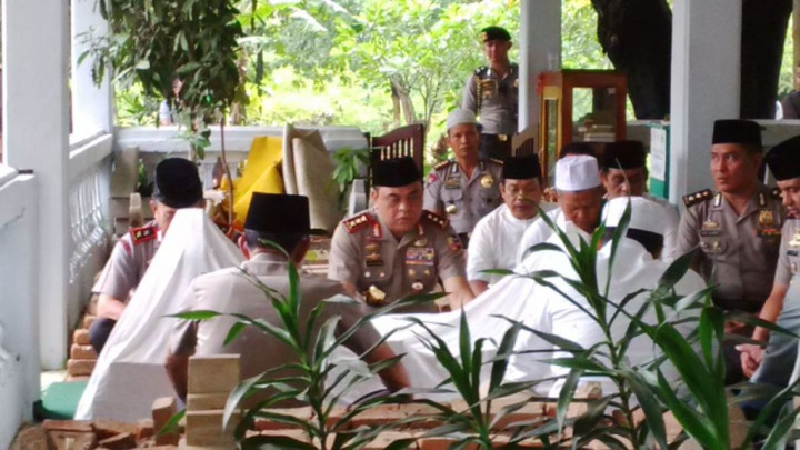 Wakapolri Sowan ke Pesantren Buntet