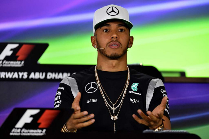 Lewis Hamilton <i>Ogah</i> Minta Bantuan Pembalap Lain