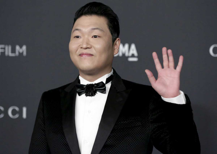 Penampilan Singkat PSY di Indonesia