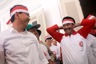 Gubernur Provinsi DKI Jakarta, Basuki Tjahaja Purnama dan Wakilnya Djarot Saiful Hidayat. Foto: Antara/Fanny.