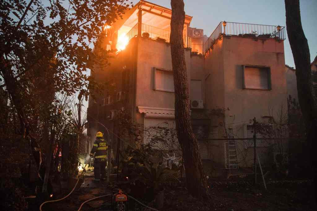 Kebakaran yang melanda Israel (Foto: AFP)