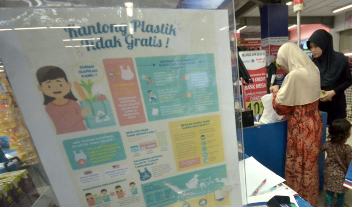 Pembahasan Cukai Plastik Molor ke Tahun Depan