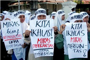 Tenggak Miras Oplosan, 10 Orang Tewas di Cakung