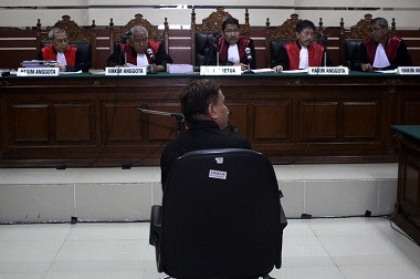 Tersangka Jual Beli Aset BUMD Jatim Disidang di Pengadilan Tipikor