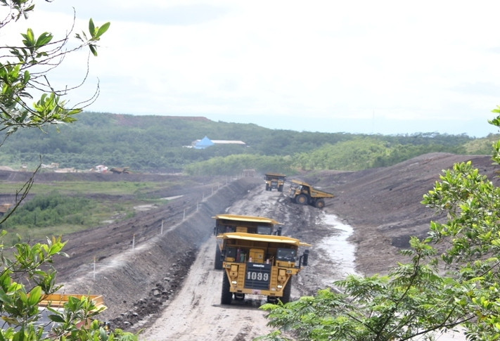 Danai PLTU, Adaro Raup Pinjaman USD409 Juta