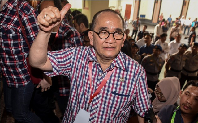 Ruhut Sitompul. Foto: Antara/Hafidz Mubarak.