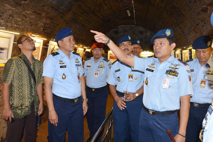 Bunker peninggalan masa penjajahan Jepang di Lanud Adisutjipto dibuka untuk wisatawan, Rabu (30/11/2016). Foto: MI/Agus Utantoro