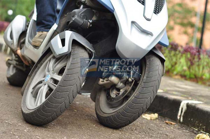 Cara Kerja Gerak Dua Roda Depan Piaggio MP3 Yourban 300ie