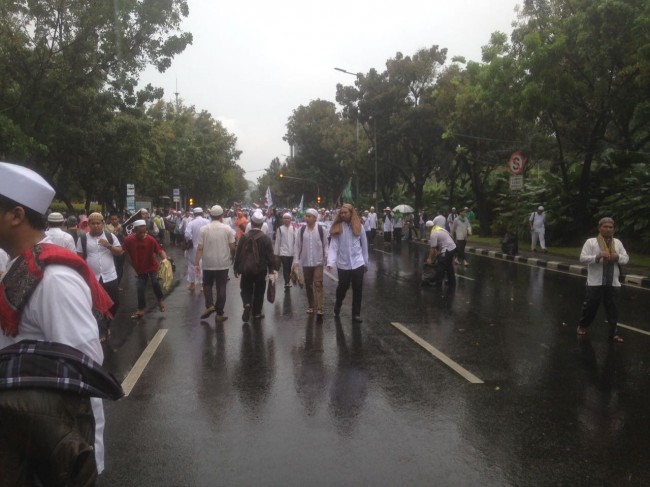 People Leave National Monument Peacefully