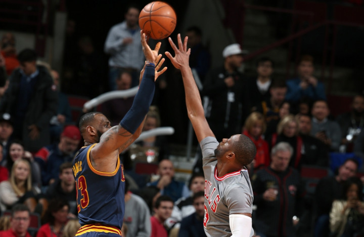 Duel Wade-LeBron, Bulls Kalahkan Cavaliers