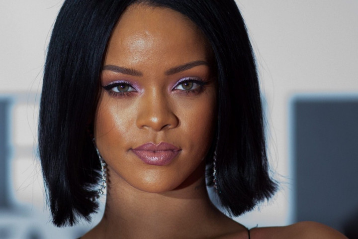 Peringati Hari AIDS Sedunia, Rihanna Tes HIV