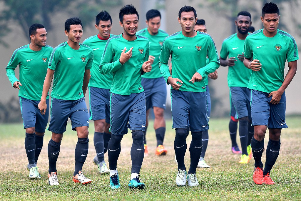 Timnas berlatih perdana di Hanoi, Vietnam jelang semifinal leg pertama AFF 2016. (Foto: Ant/	Widodo S. Jusuf)