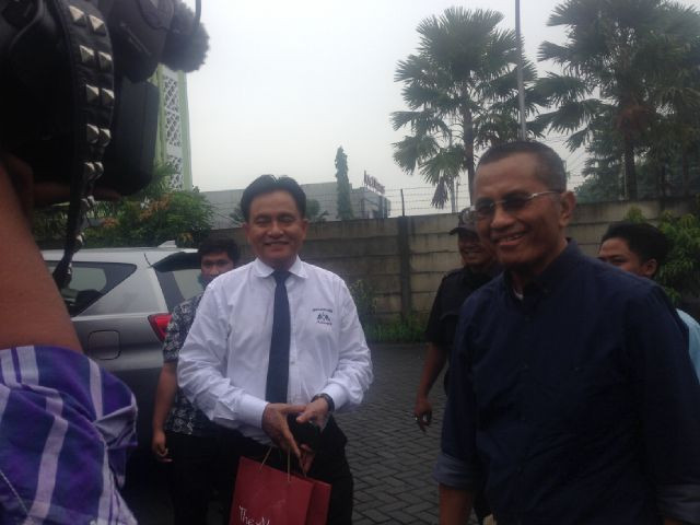 Yusril Dampingi Dahlan di Sidang Tipikor Jatim