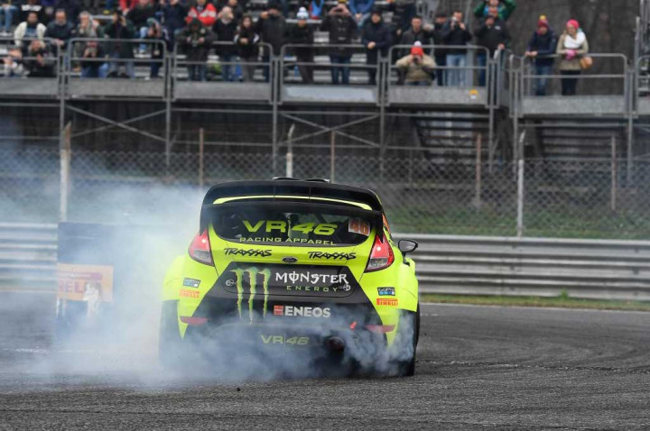 Rossi Kembali Juarai Monza Rally Show