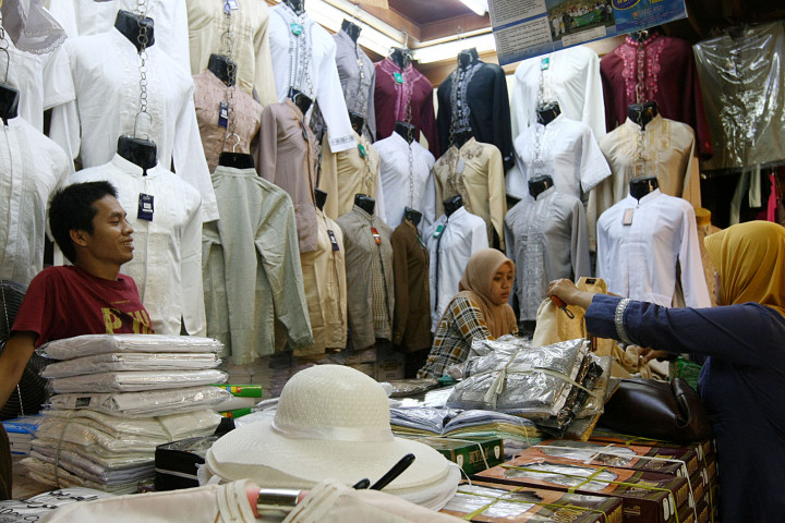 Jelang Maulid Nabi, Permintaan Baju Muslim Naik Dua Kali Lipat