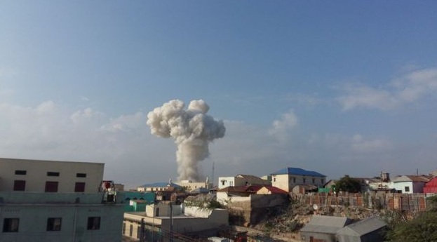 Bom Mobil Meledak di Pintu Masuk Pelabuhan Somalia