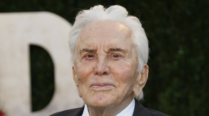 Ultah ke-100, Aktor Kirk Douglas Kesepian