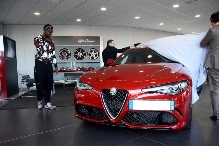 Alfa Romeo Giulia Quadrifoglio Jadi Koleksi Baru Balotelli