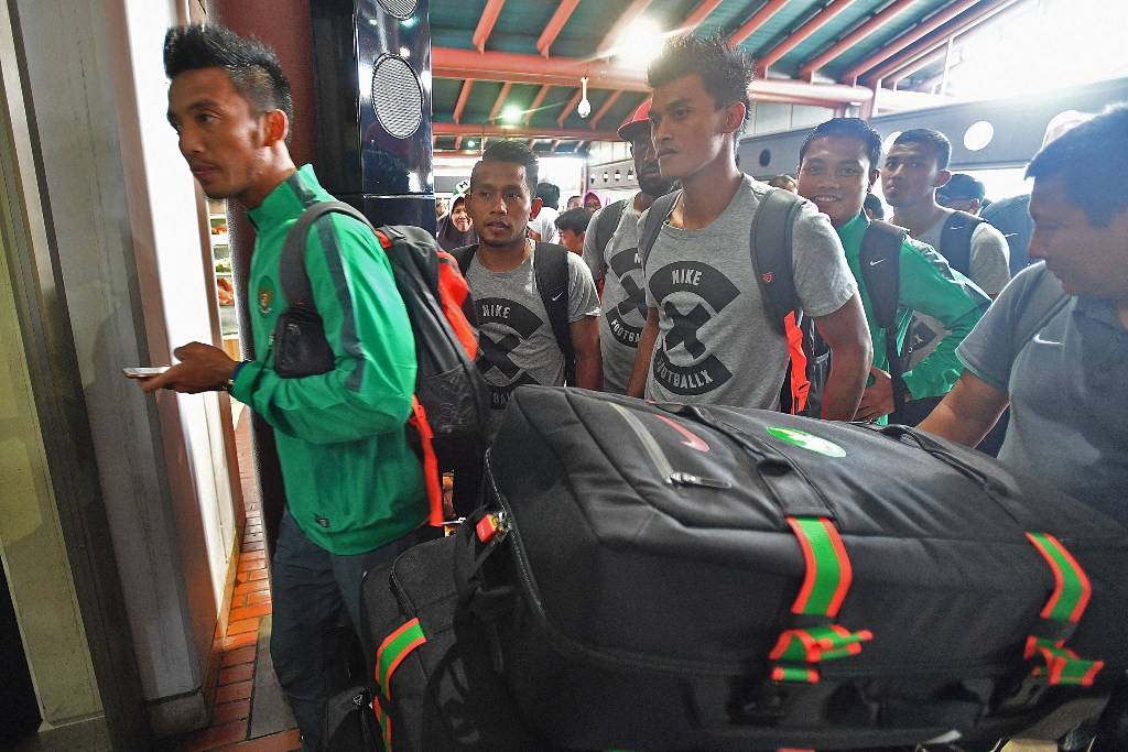 Pesepak bola tim nasional Indonesia Andik Vermansyah (kedua kiri). (Foto: Ant/ Widodo S. Jusuf)