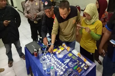 Ratusan Butir Pil Koplo Ditemukan di Kamar Kos