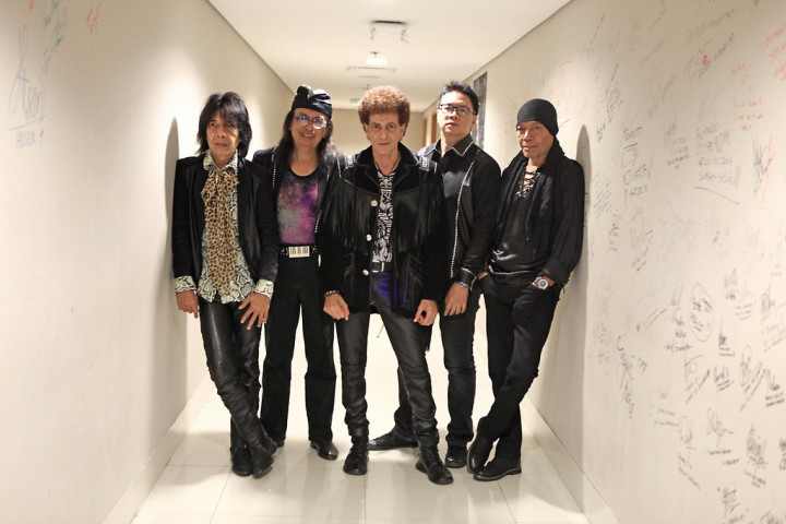 God Bless Belum Mau Menyerah