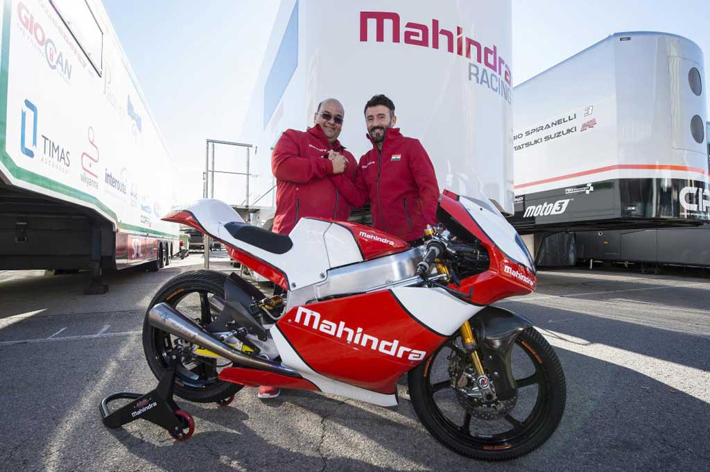 Max Biaggi tak berpikir bikin sekolah balap. Dorna MotoGP