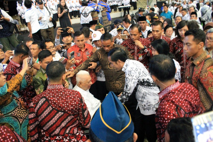 Tingkatkan Kualitas Pendidikan, Gubernur Kaltim Raih Penghargaan Dwija Praja Nugraha