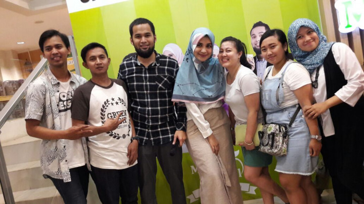 Shireen Buat Menu Baru untuk Bisnis Kuliner Teuku Wisnu