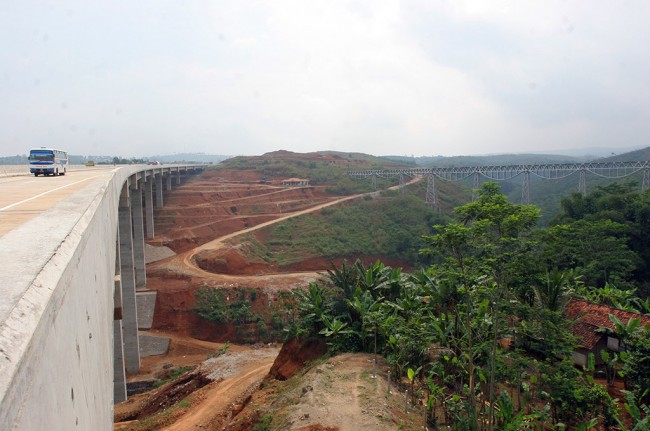 Perbaikan Jembatan Cisomang Purbaleunyi 3 Bulan