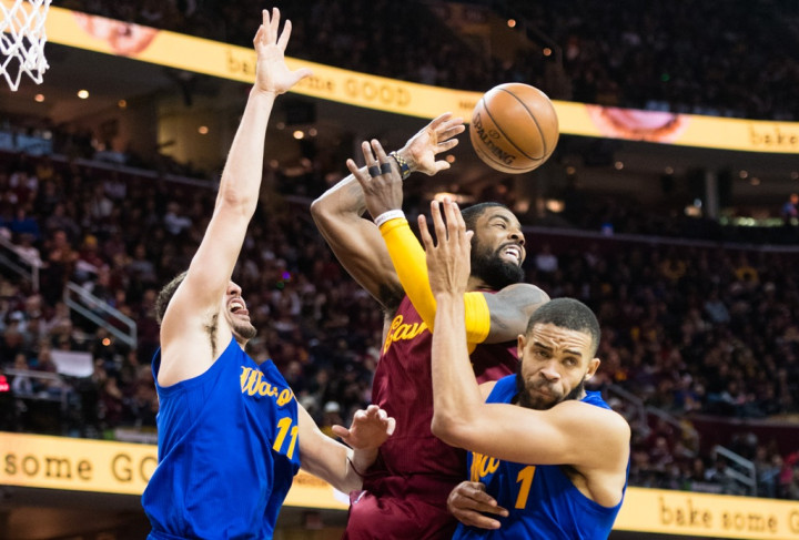 Irving Bawa Cavaliers Menang Dramatis atas Warriors
