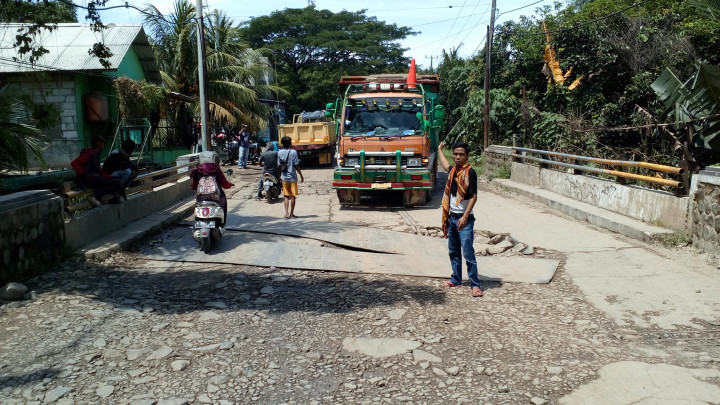 Kerusakan Jembatan Akses Lebak-Serang Makin Parah