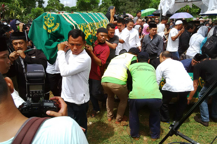 Tangis dan Salawat Iringi Pemakaman Korban Penyekapan di Pulomas