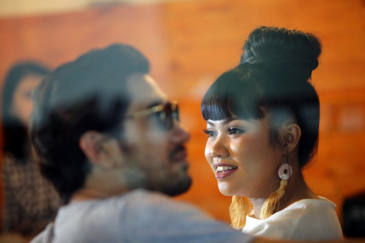Yura Yunita Gandeng Reza Rahadian di Video Klip Intuisi