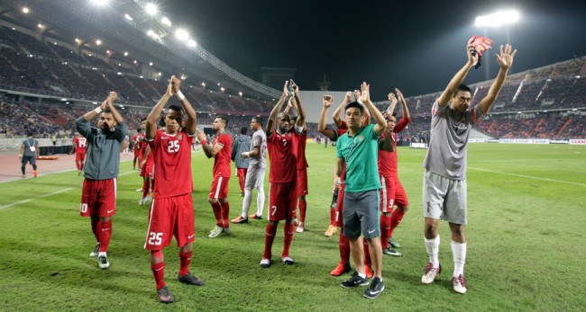 Ekspresi para pemain Indonesia usai mimpi membawa juara Piala AFF tertunda (Foto: MI/Ramdani)