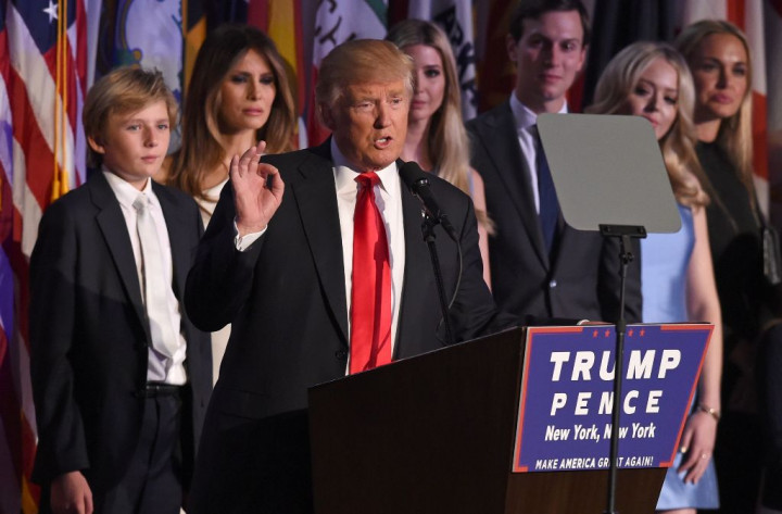 Mengapa Trump Bisa Kalahkan Clinton?